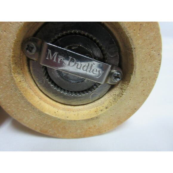 Vintage Mr. Dudley Blue VIOLET Wood & Ceramic Pepper Grinder and Salt Shaker - Picture 5 of 5